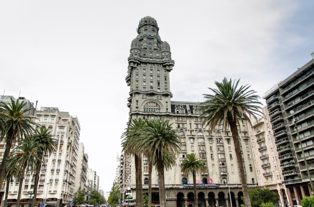 Palacio Salvo, Montevideo